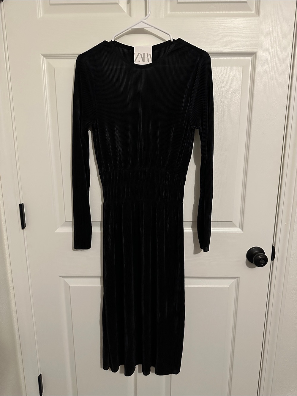 ZARA Black Long-Sleeve Midi Dress with Smocked Waist - Picture 1 of 1